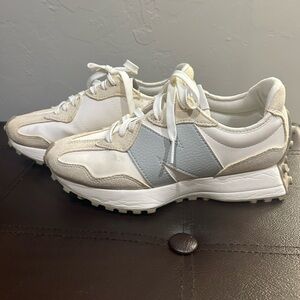 New Balance 327 White and Gray Sneakers